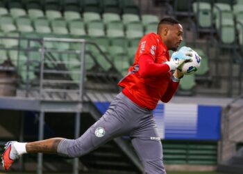 Carlos Miguel em treino do Palmeiras