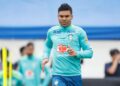Casemiro durante treino da Seleção na Coreia do Sul