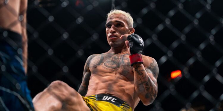 Charles do Bronx segue sendo o destaque do Brasil no UFC