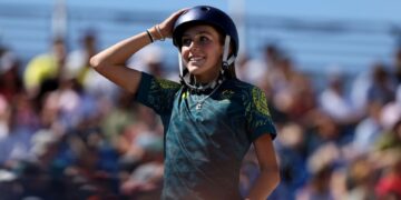 Chloe Covell ficou com o título em Paris