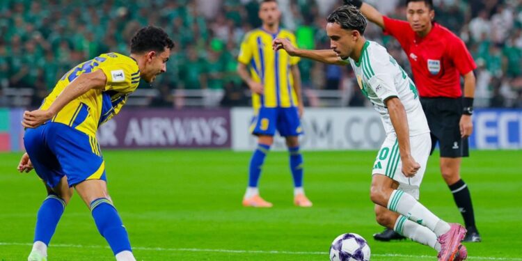 Matheus Gonçalves em jogo do Ah-Ahli