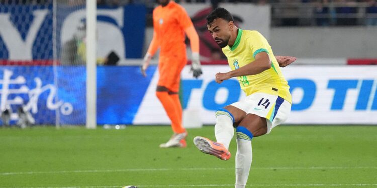 Fabricio Bruno falhou feio no amistoso do Brasil