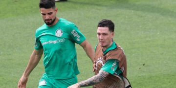 Flaco López e Aníbal Moreno em treino do Palmeiras