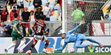 Lance do jogo entre Flamengo e Palmeiras