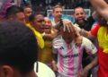 Jogadores da Furia comemorando gol