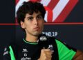 Gabriel Bortoleto durante entrevista
