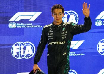 George Russell garante pole position em Singapura