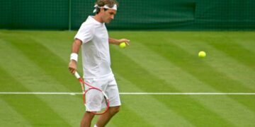 Jogador profissional de tênis Roger Federer - Créditos: depositphotos.com / quackersnaps