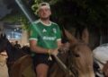 Jon Vlogs chegando ao jogo do Capim