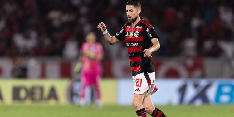 Jorginho durante jogo do Flamengo