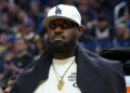 LeBron James vira problema para os Lakers