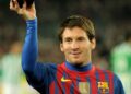 Lionel Messi segurando bola de ouro - Créditos: depositphotos.com / Maxisports