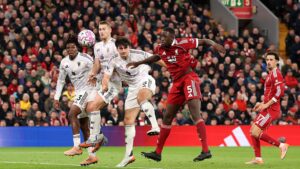 Momento do gol de Maguire em Liverpool x Manchester United
