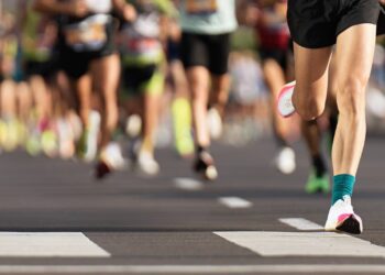 Dicas essenciais para atletas voltando a praticar esportes após lesões