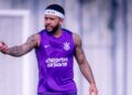 Memphis em treino do Corinthians