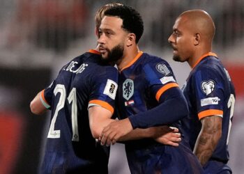 Memphis Depay em jogo da Holanda
