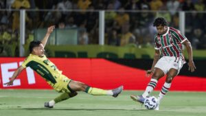 Lance do duelo entre Mirassol e Fluminense