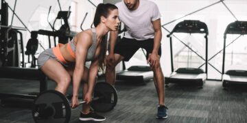 Musculação - Créditos: depositphotos.com / VitalikRadko