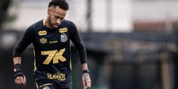 Neymar em treino do Santos desta sexta-feira, 31