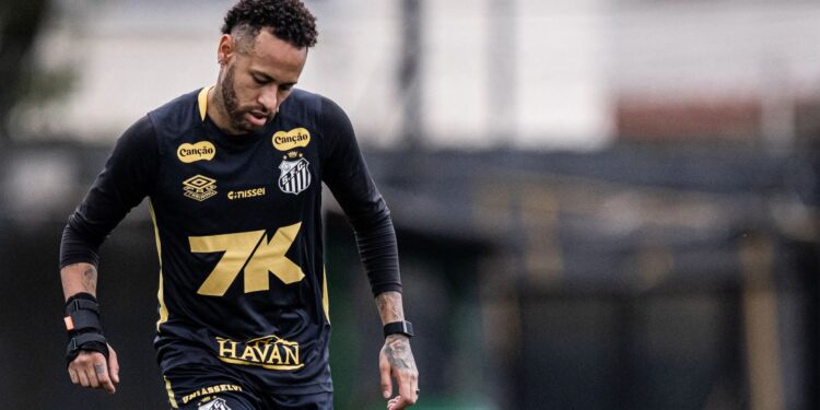 Neymar em treino do Santos desta sexta-feira, 31