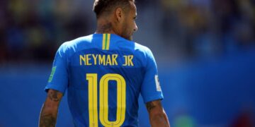 A lesão de Neymar que o tirou da Copa de 2014