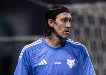 Cássio durante jogo contra o Palmeiras