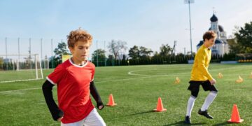Treinando as habilidades no futebol - Créditos: depositphotos.com / HayDmitriy