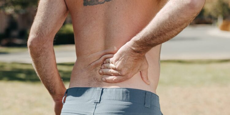 Dicas para se recuperar de dores na lombar
