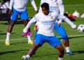 Endrick durante treino do Real Madrid