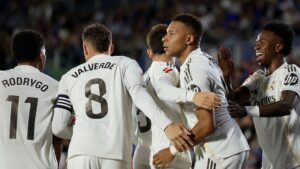 Jogadores do Real Madrid comemorando gol