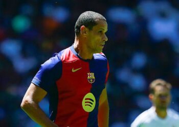 Rivaldo demonstrou não gostar do VAR
