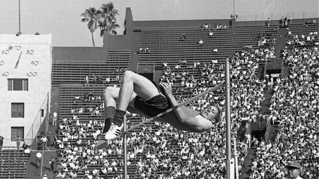 O salto impossível que se tornou um marco do atletismo