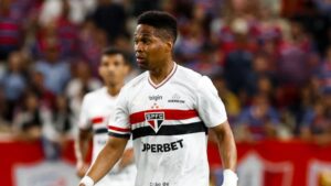 Wendel em jogo do São Paulo contra o Fortaleza