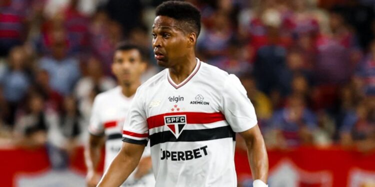 Wendel em jogo do São Paulo contra o Fortaleza