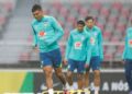 Casemiro em treino da Seleção Brasileira na Coreia do Sul