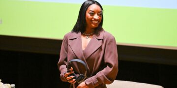 Simone Biles em discurso na Argentina