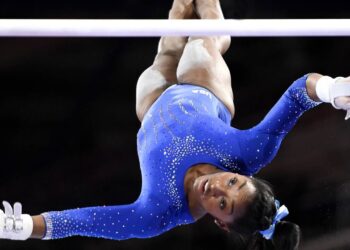 Relembre quando Simone Biles desistiu das Olimpíadas de Tóquio