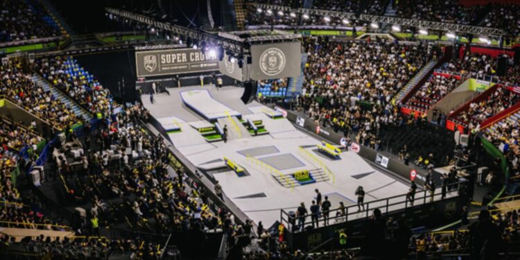 SLS Super Crown 2024