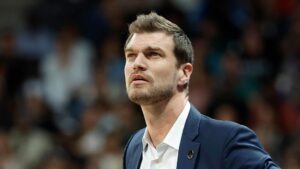 Tiago Splitter é o novo técnico dos Blazers