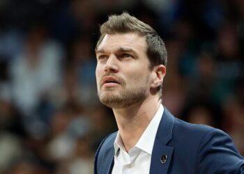 Tiago Splitter é o novo técnico dos Blazers