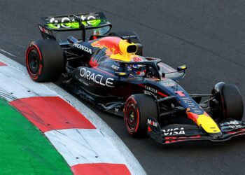 Verstappen em treino livre no GP do México