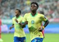 Vini Jr durante jogo da Seleção Brasileira