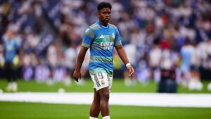 Endrick em aquecimento do Real Madrid