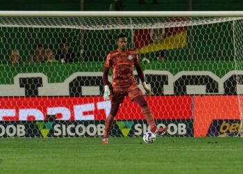 Carlos Miguel se destaca na vitória do Palmeiras sobre o Juventude