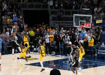 Bucks vencem os Pacers pela NBA