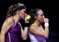 Luisa Stefani e Timea Babos conquistam a primeira vitória no WTA Finals