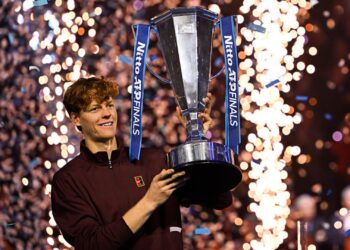 Sinner comemora título do ATP Finals e avalia temporada