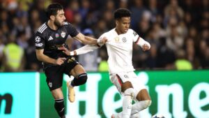 Chelsea fica no empate com o Qarabag