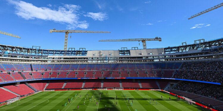 Barcelona anuncia retorno ao Camp Nou