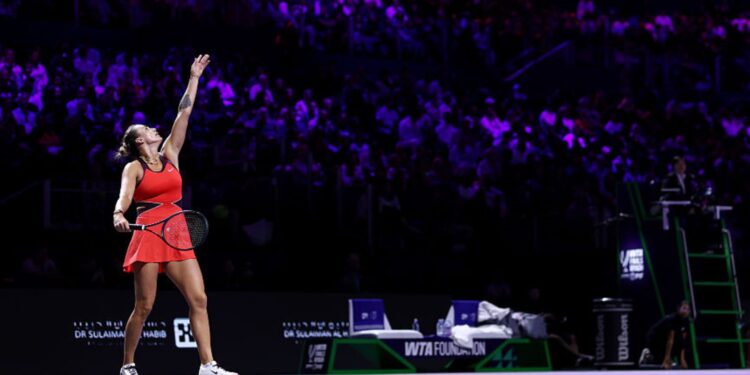 Aryna Sabalenka garante vaga na semifinal do WTA Finals